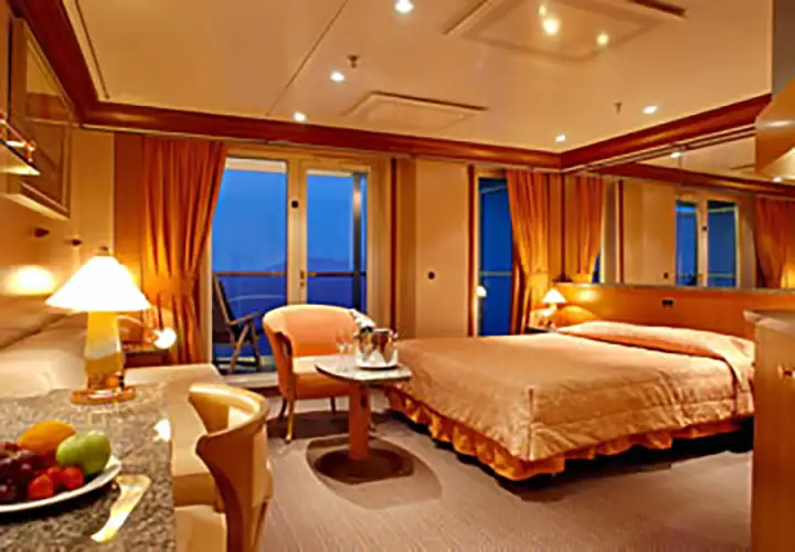 S Suite with Balcony