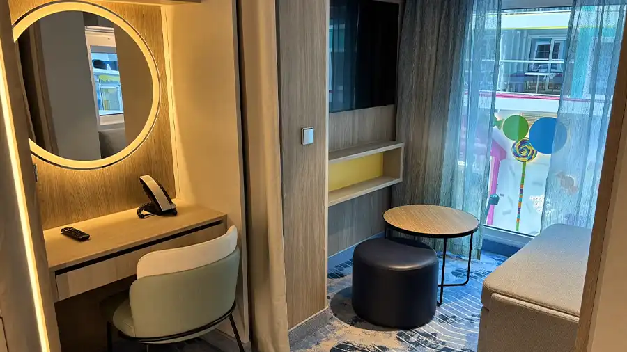 T5  Surfside Family View Interior