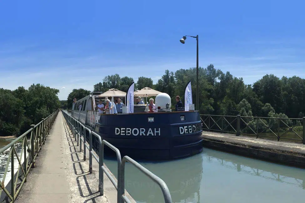 Photo 1 of Déborah