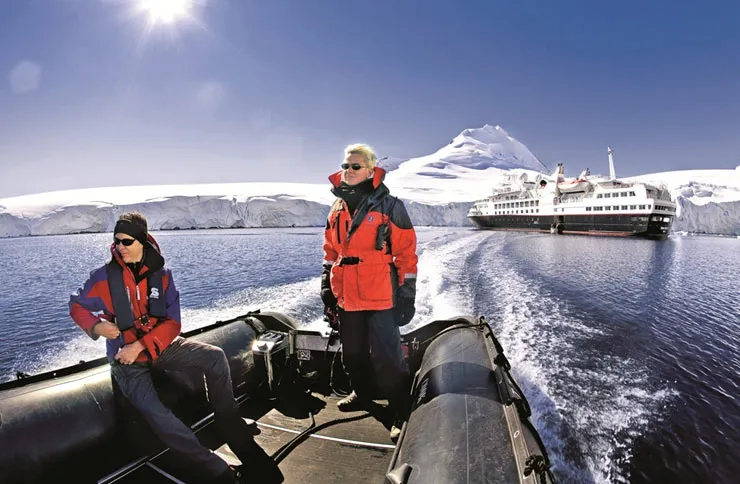 Photo 4 of Silver Explorer